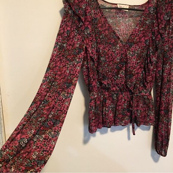 Soft sheer rayon, one snap v neck peplum top - Picture 3 of 6